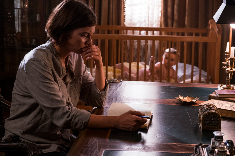 Maggie (Lauren Cohan) ignores a baby.